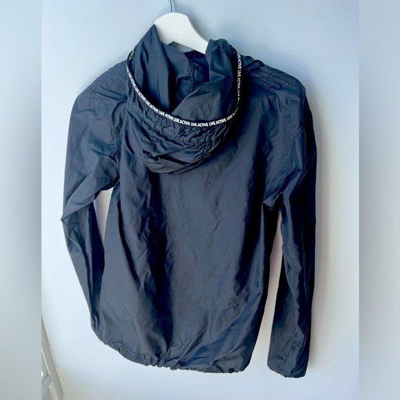 Ventilated Black Windbreaker - Picture 2 of 4